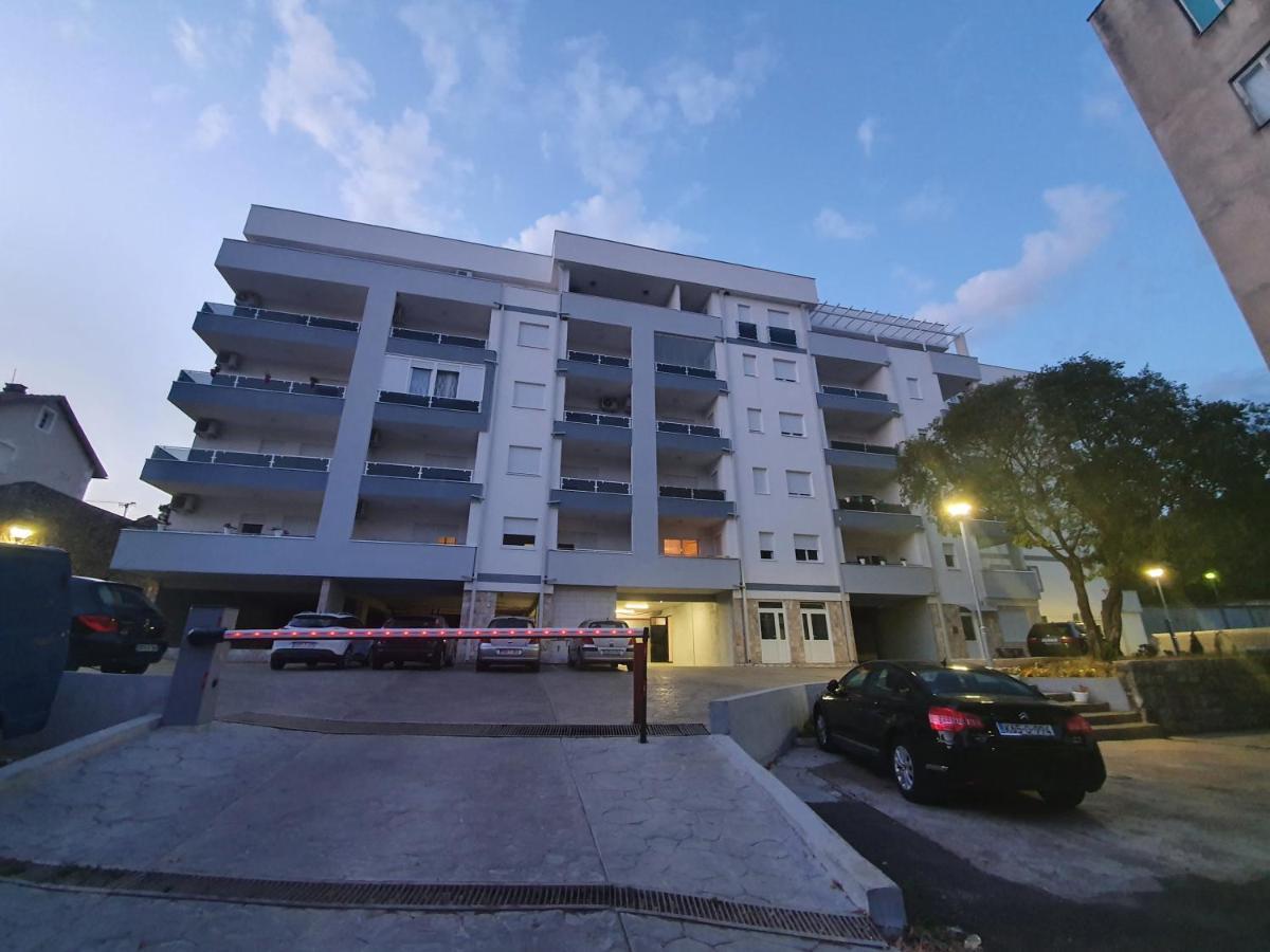 Prestige Apartment Требине Екстериор снимка
