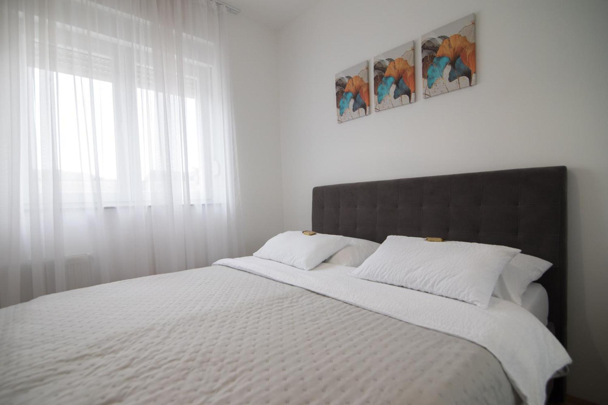 Prestige Apartment Требине Екстериор снимка